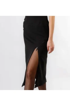 abito con zip nero