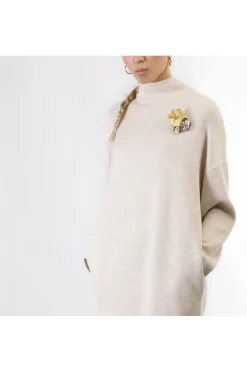 abito in felpa con fiore applicato burro