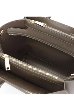 borsa a mano in saffiano e maxi charm grigio