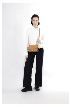 borsa a spalla con pattina in pelle dollaro con tracolla regolabile cuoio