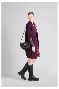 borsa con pattina in pelle nero