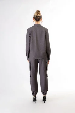 camicia con tasche a toppa antracite