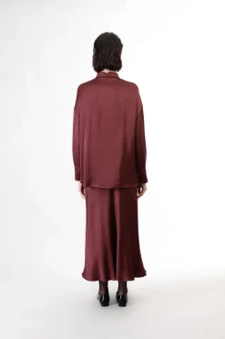 camicia dritta in satin vinaccia