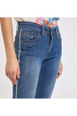 jeans cropped flare in tela superstretch con strass blu medio