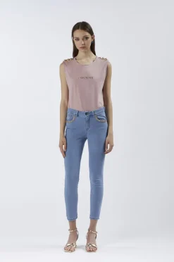 jeans denim skinny con applicazione catena gioiello sky