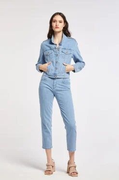 jeans regular in una tela comfort sky