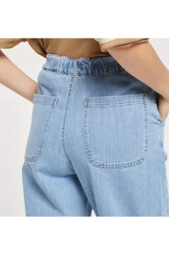 jeans vestibilità cocoon in una tela comfort sky