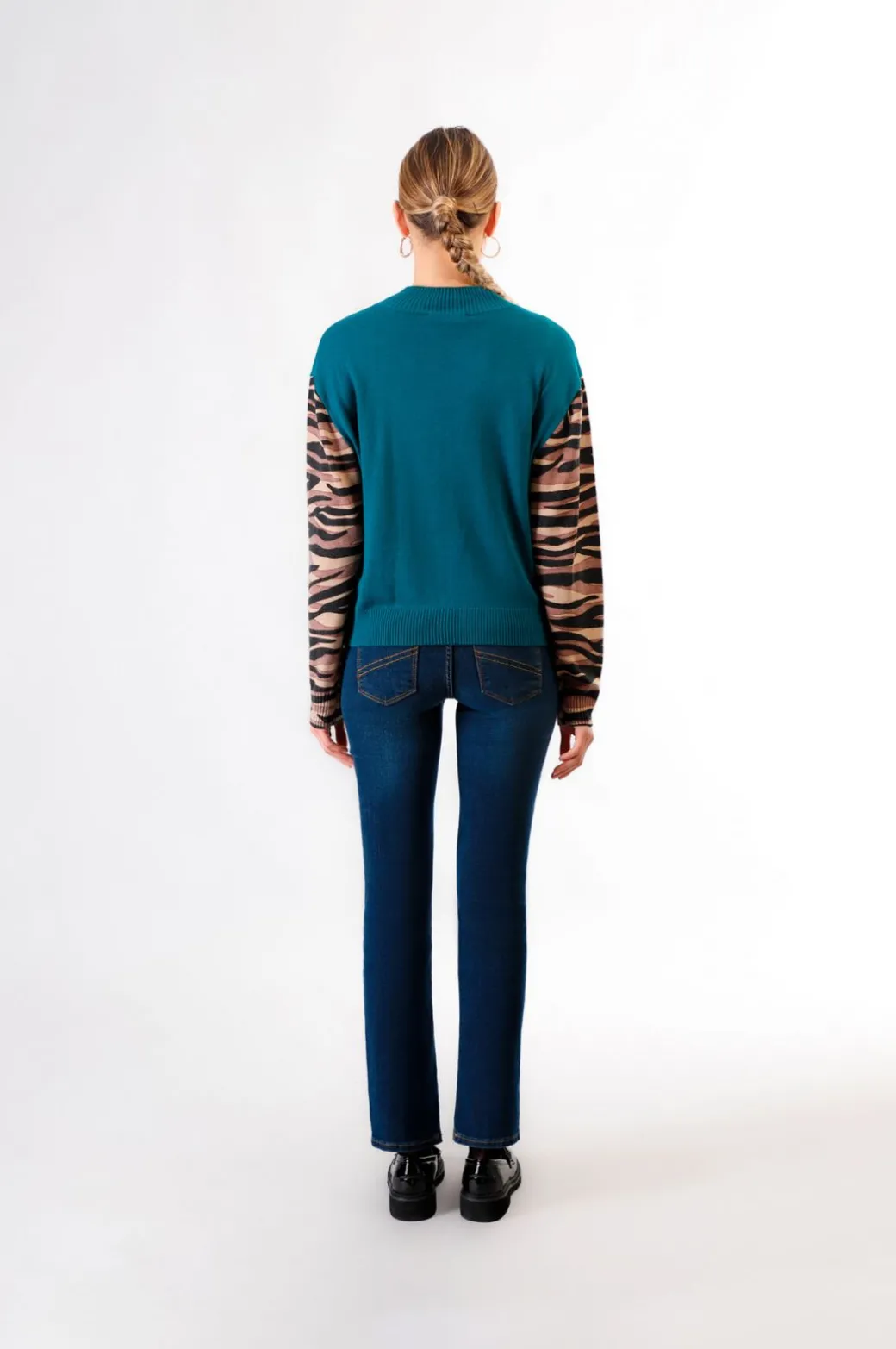 maglia collo a ciclista  con logo "be noir" con maniche stampate multiverde