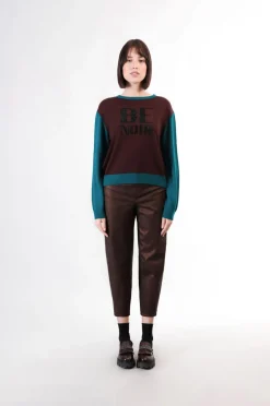 maglia girocollo con logo "be noir" multifondente