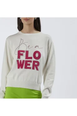 maglia girocollo con scritta "be a flower" bianco
