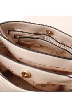 minibag con patta e  borchie semisferiche