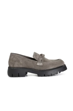 mocassino da donna in pelle scamosciata con mignon taupe