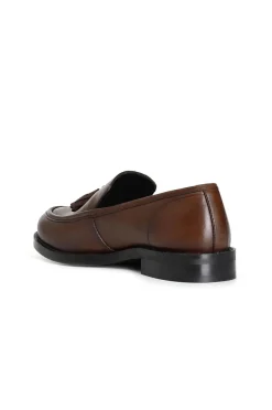 mocassino da donna in pelle con nappine cognac