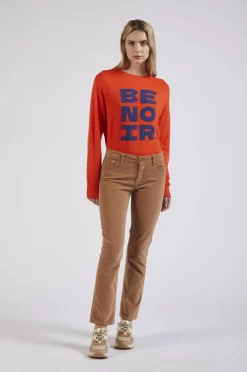 pantalone slim in velluto tinto capo cammello