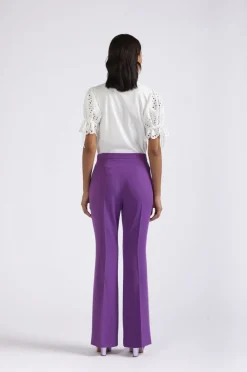 pantaloni a zampa viola