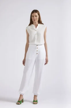 pantaloni con bottoni a vista ed elastico alla caviglia bianco