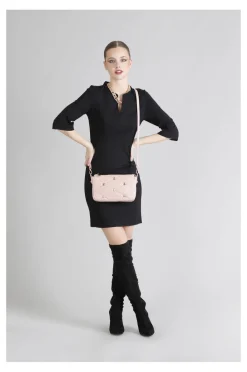 pochette trapuntata con borchie esagonali nude