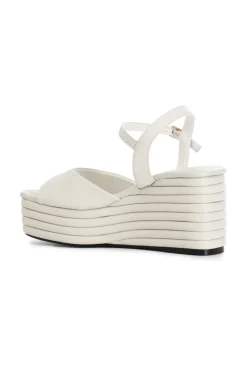 sandali in nappa con zeppa effetto imbottito panna