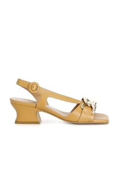 sandali in pelle con catena noce