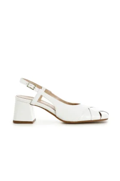 scarpe aperte dietro in pelle di vernice con tomaia intrecciata bianco