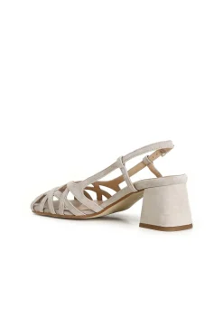 scarpe in suede realizzate in camoscio con gabbia asimmetrica intrecciata beige