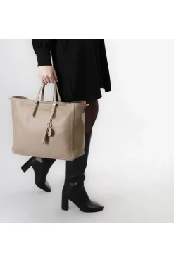 shopping sfoderata con charms sabbia