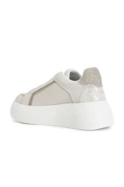 slip-on in pelle scamosciata laminata con riporti glitter beige