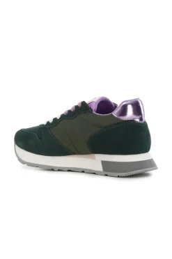sneakers da donna in pelle scamosciata e tessuto verde