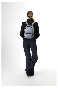 zaino in nylon imbottito polvere